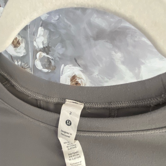 Lululemon Rulu Reflective Running Long Sleeve Shirt - Picture 4 of 6